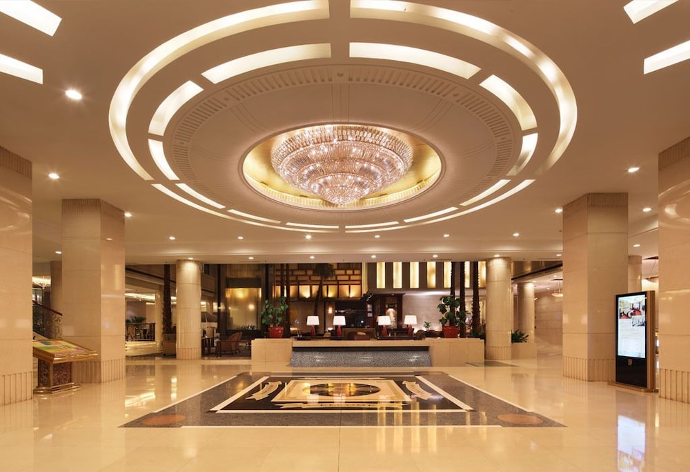 West Capital International Hotel 10/50