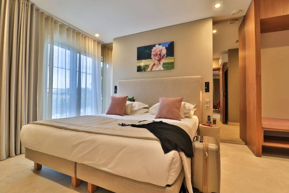 Hostellerie La Farandole 22/71