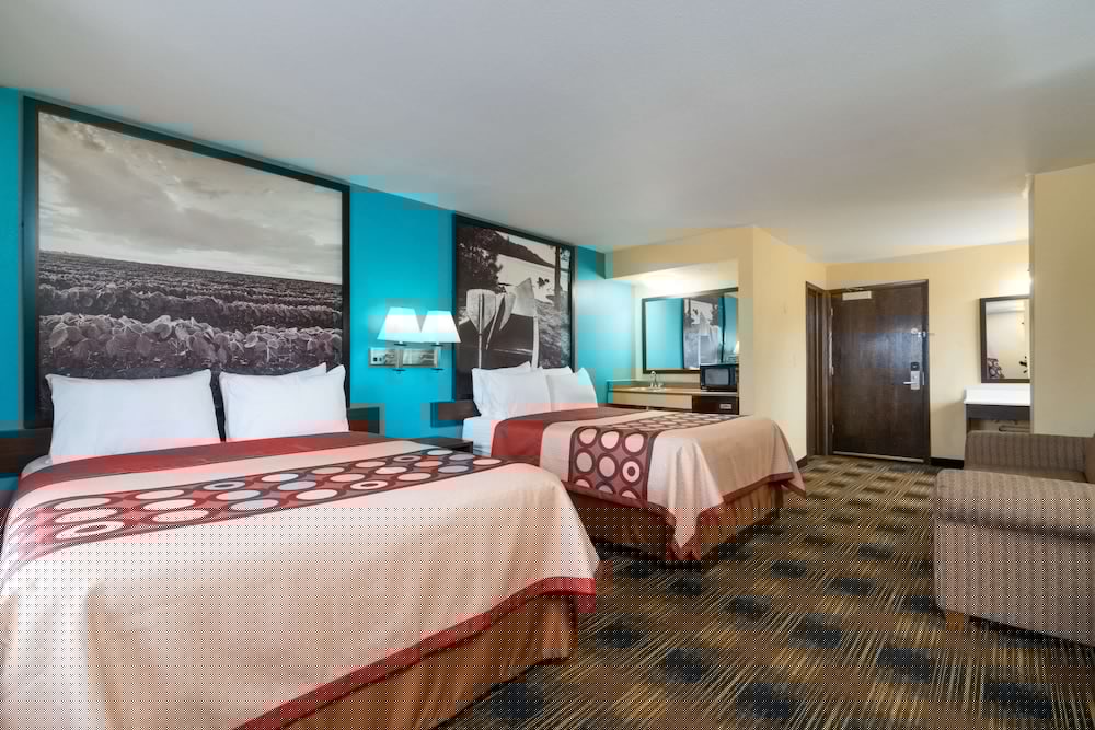 Super 8 By Wyndham Rochester Mayo Clinic Area 15/26