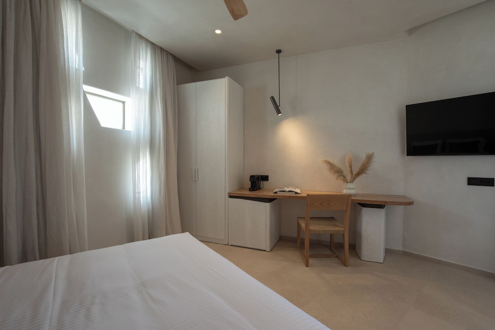 Nuca Mykonos 15/48