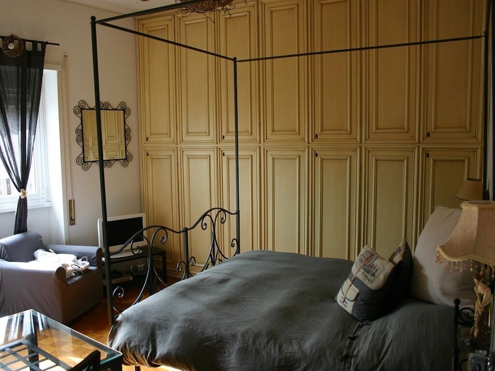 Le Fate Apartments 5/47