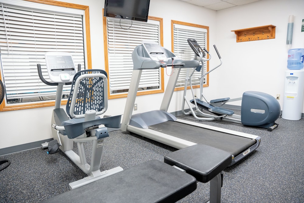 Coshocton Village Inn and Suites 35/68