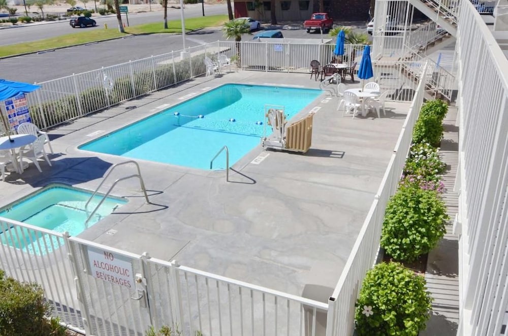 Motel6 Twentynine Palms, CA 38/43