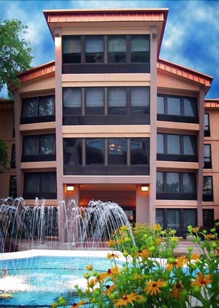 Decatur Conference Center Hotel 1/42
