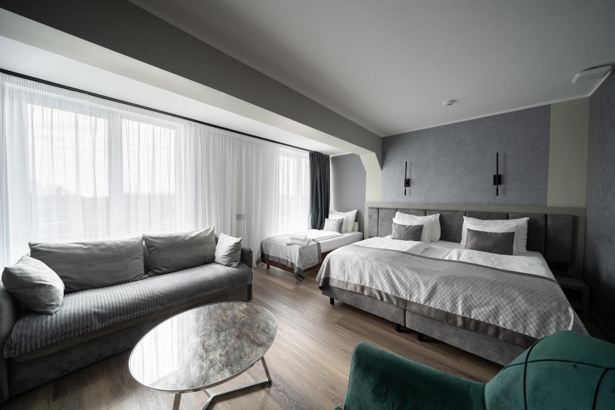 Room, Triple, Double and Twin Beds