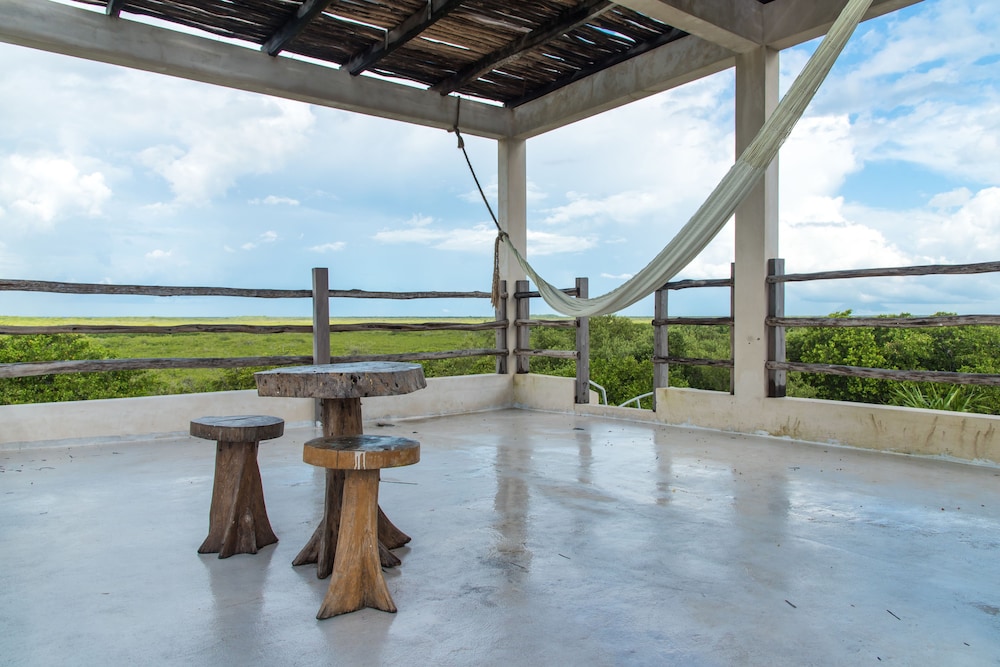 Cormoran Hotel Boutique & Cenote 16/48