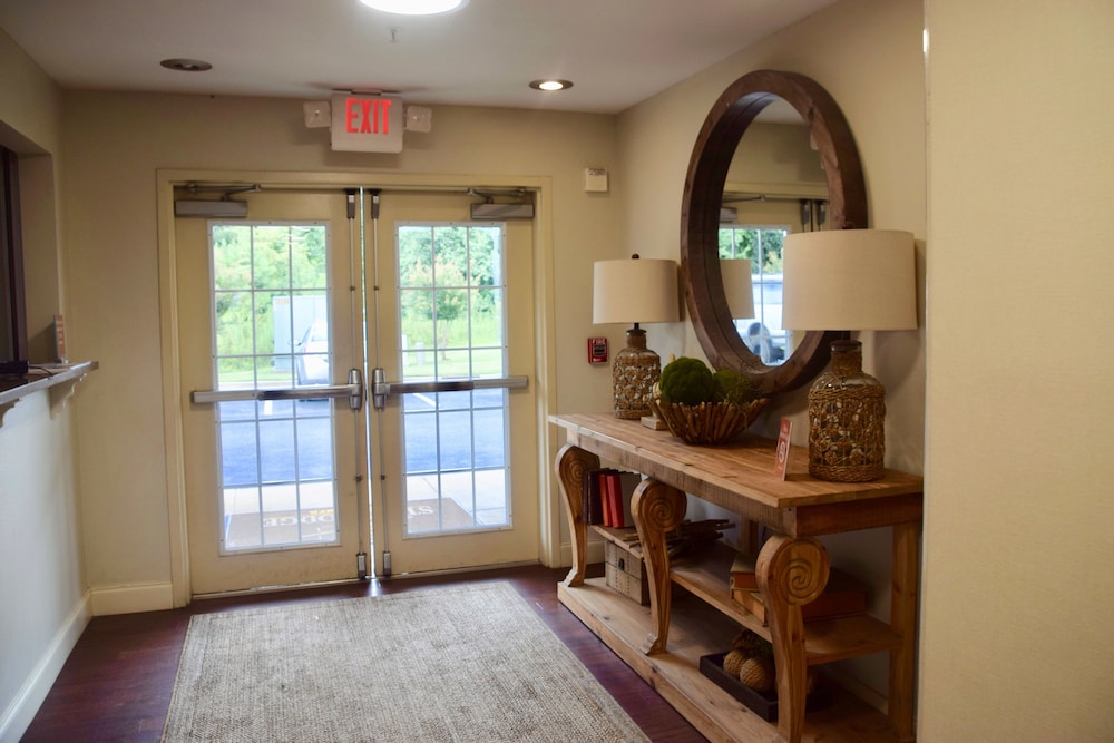 Stay Plus Extended Stay Suites 10/10