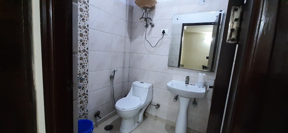 HOTEL KUNDAN PALACE 48/50