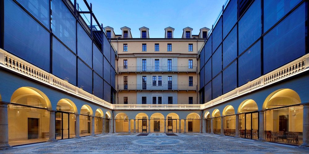 NH Collection Torino Piazza Carlina 4/50
