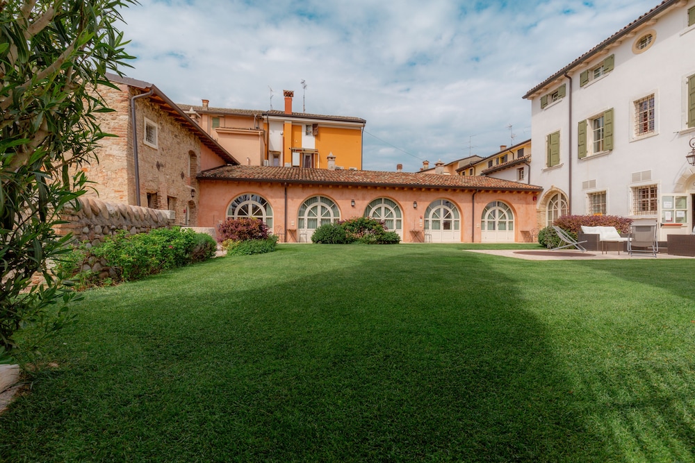 Residence Corte San Carlo 37/50