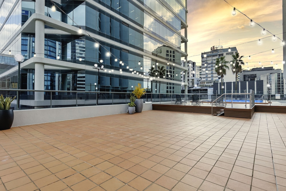 Amora Hotel Brisbane 57/60