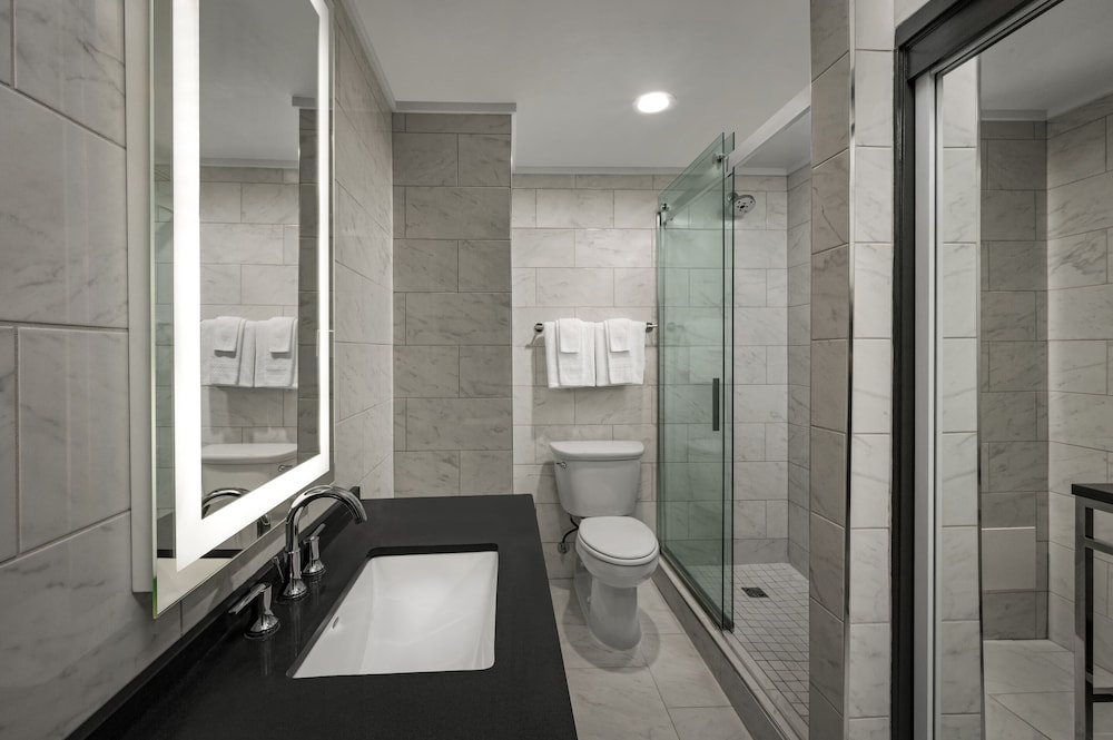 غرفة بريميير بسريرين مزدوجين، The Admiral Hotel 5/5