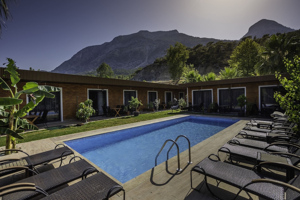 Terra Garden Hotel 14/17