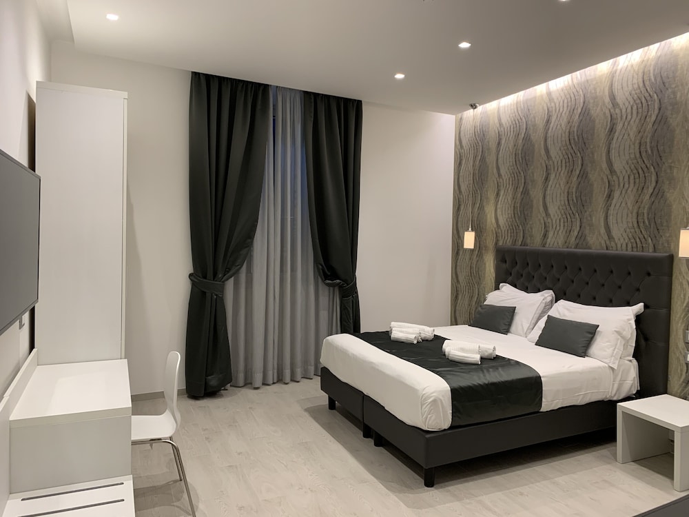 SUPERIOR, DOUBLE BED