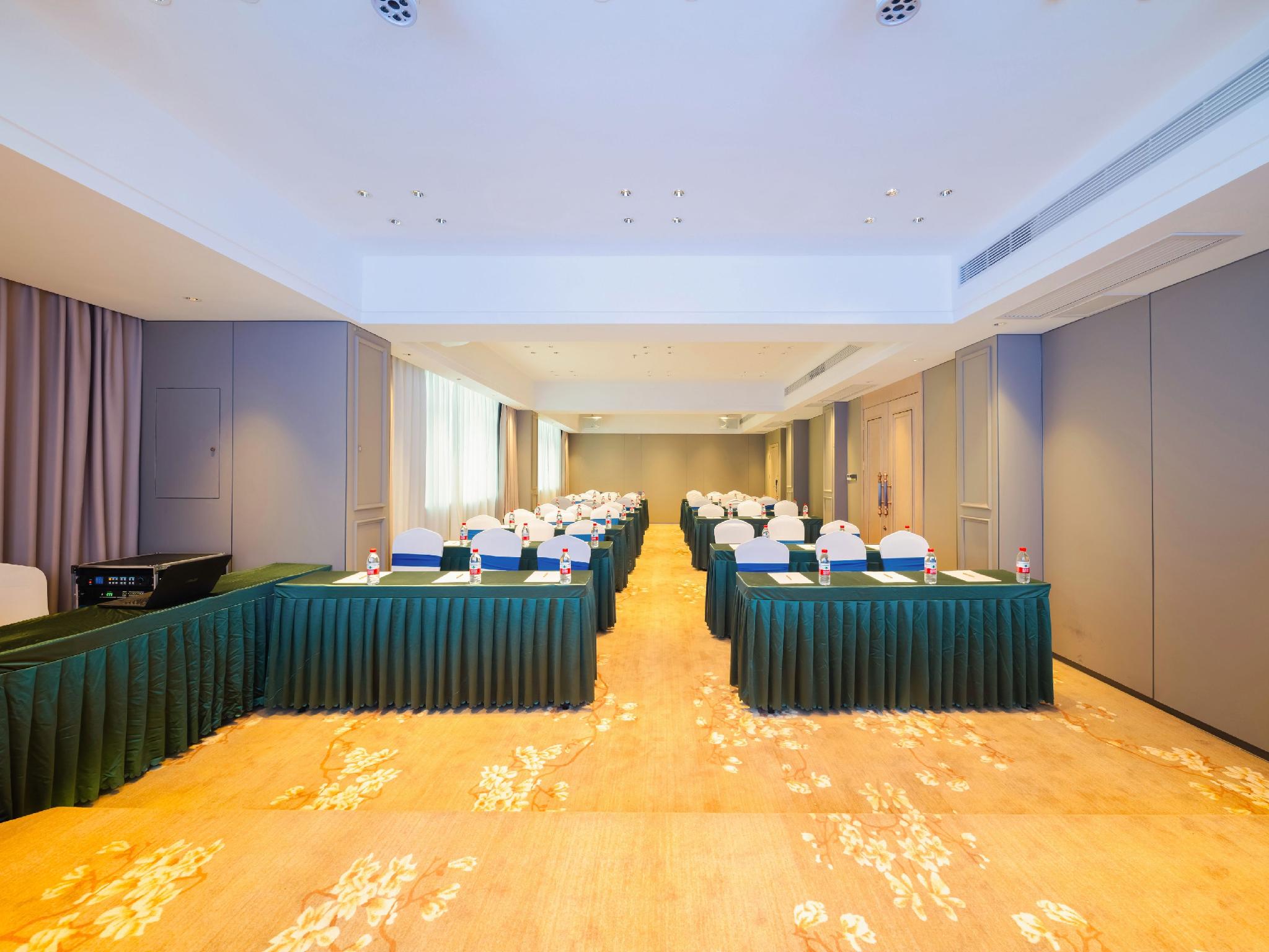 Vienna Hotel Huizhou Zhongkai Avenue 34/48
