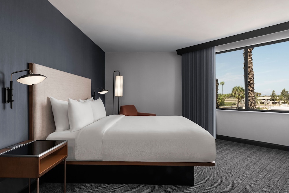 Courtyard by Marriott San Diego Miramar 3/23