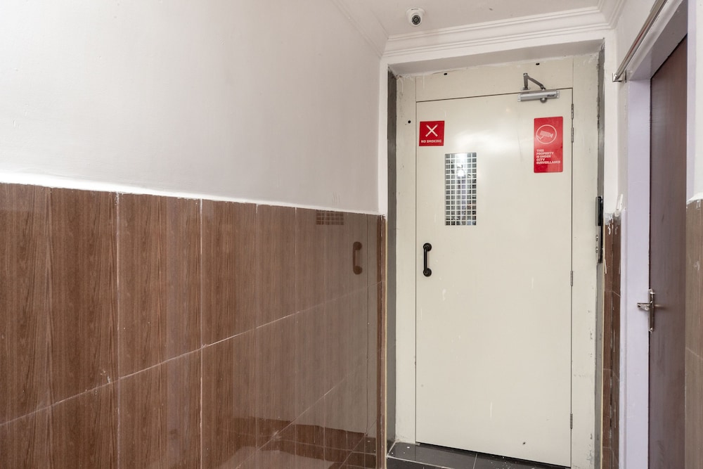 Oyo 27775 Hotel Srinivasa Residency 22/26