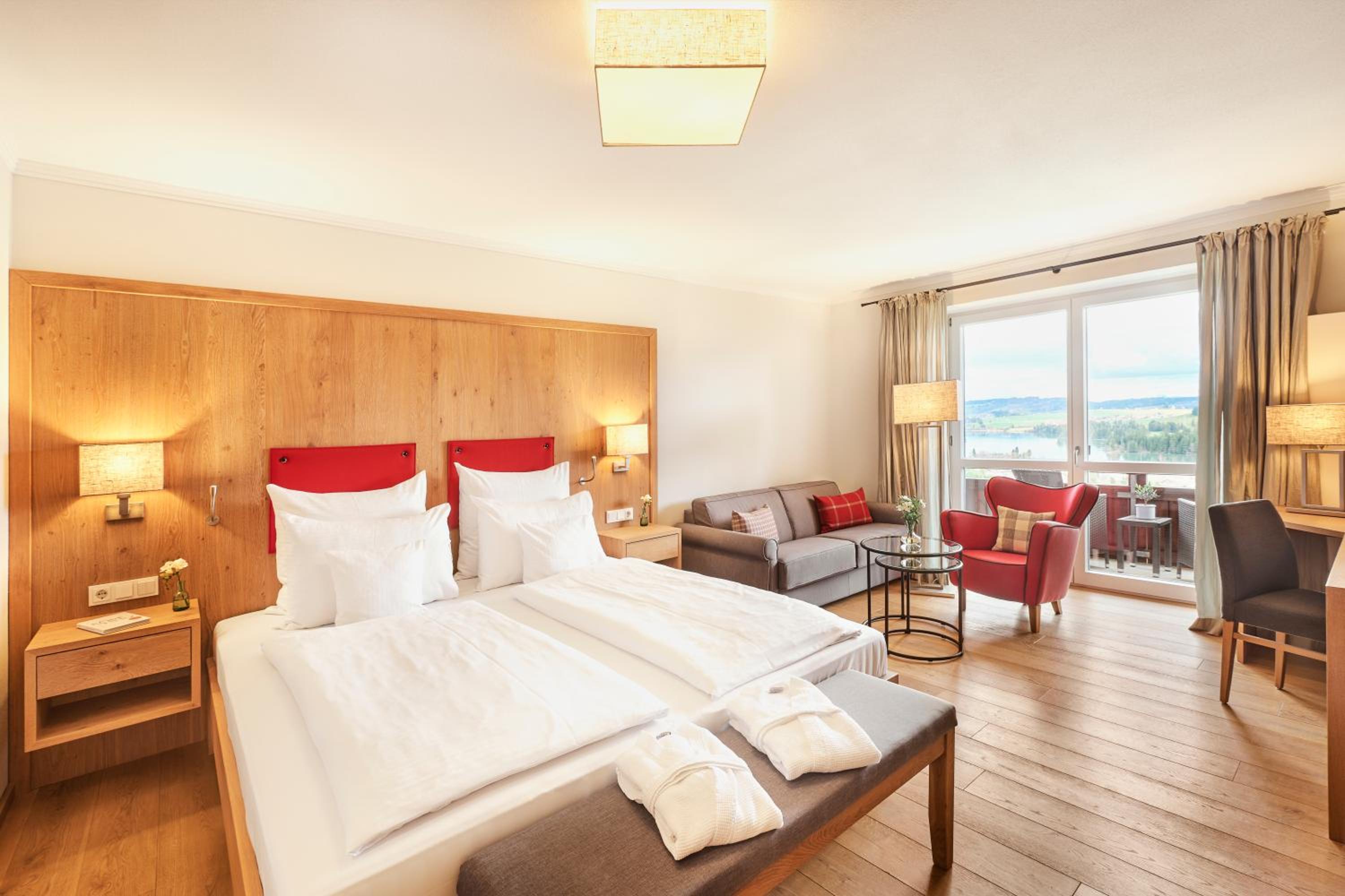 Room, Double Bed, Lake View