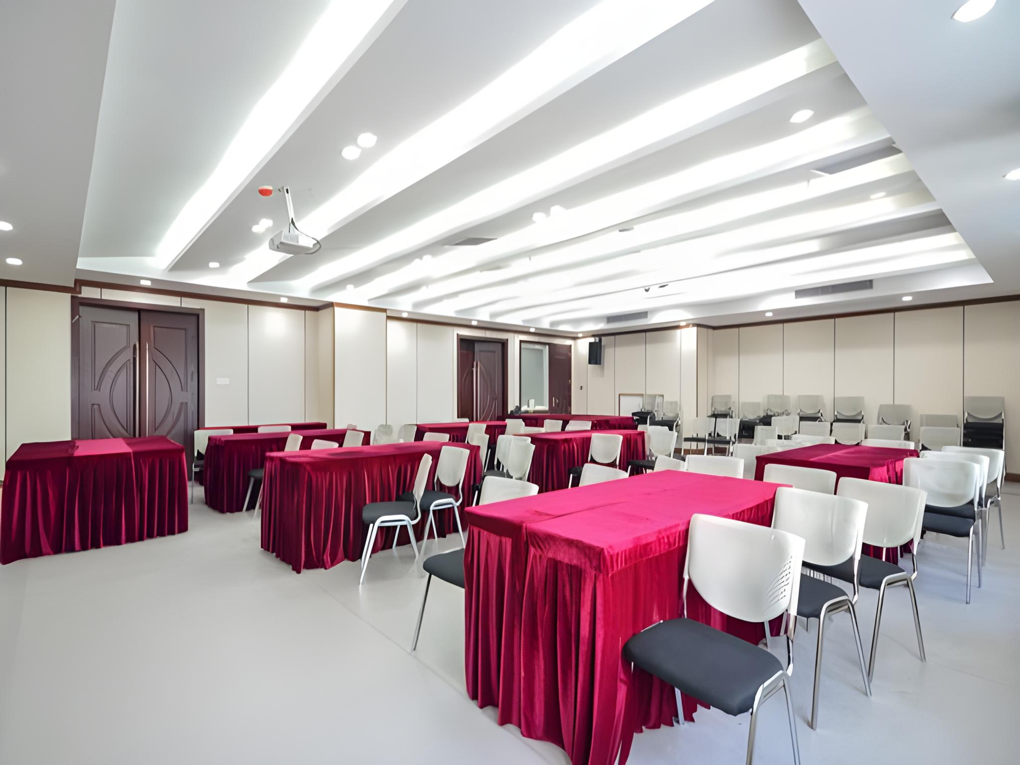 City Comfort Inn Enshi Jingang Baijia Plaza 40/44
