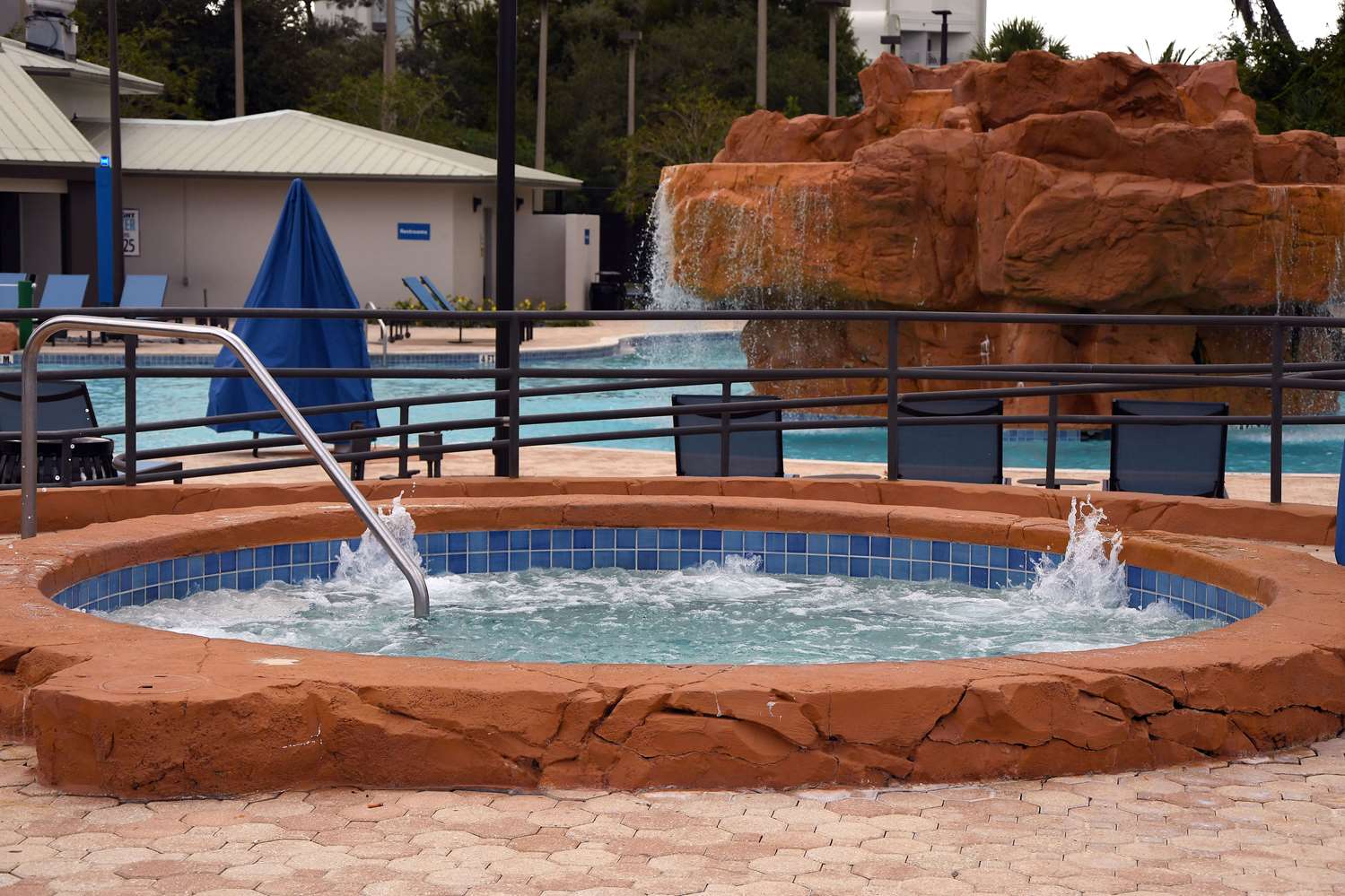 Wyndham Lake Buena Vista Disney Springs Resort Area 24/54