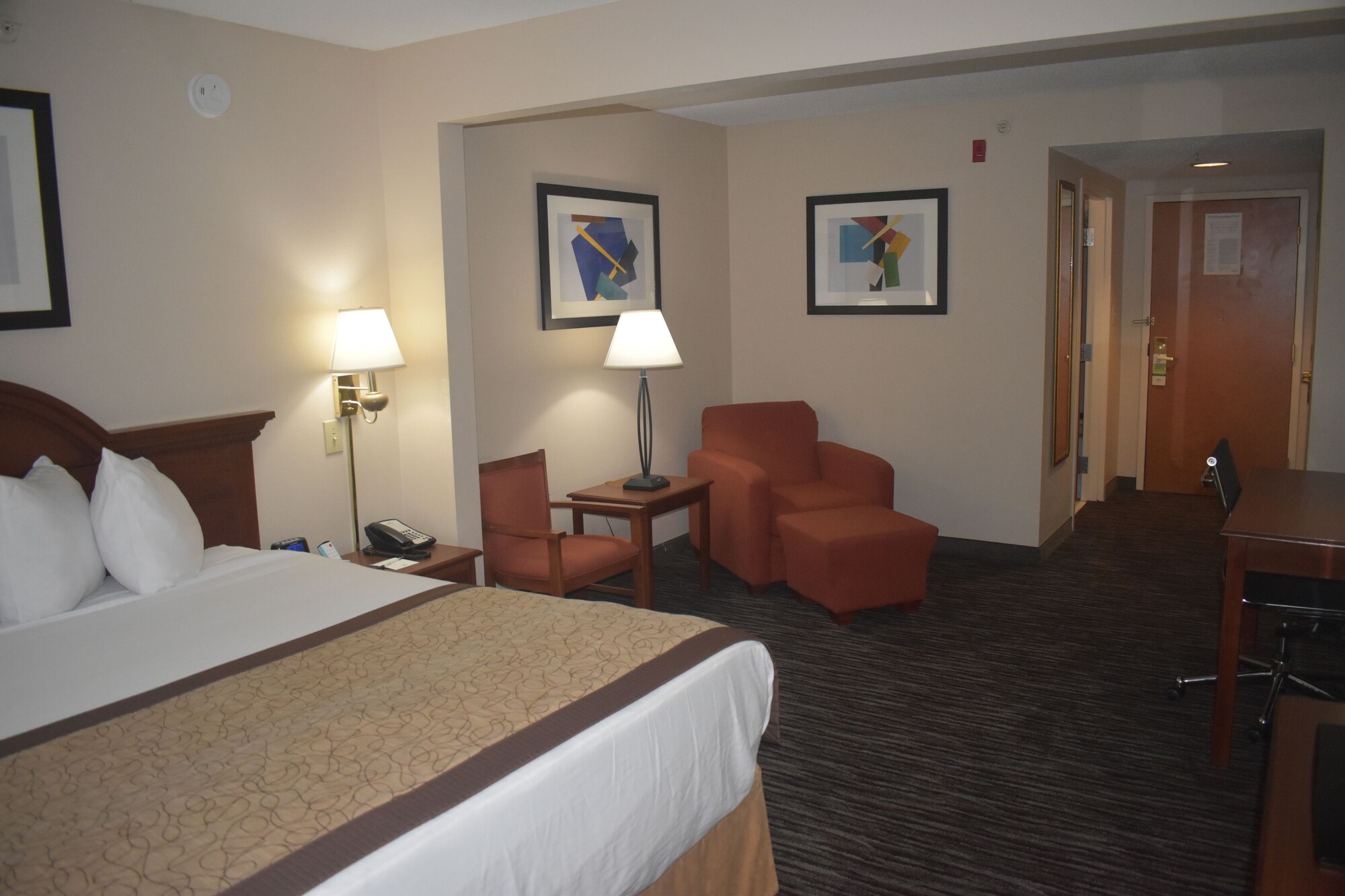 غرفة ديلوكس بسرير كينج