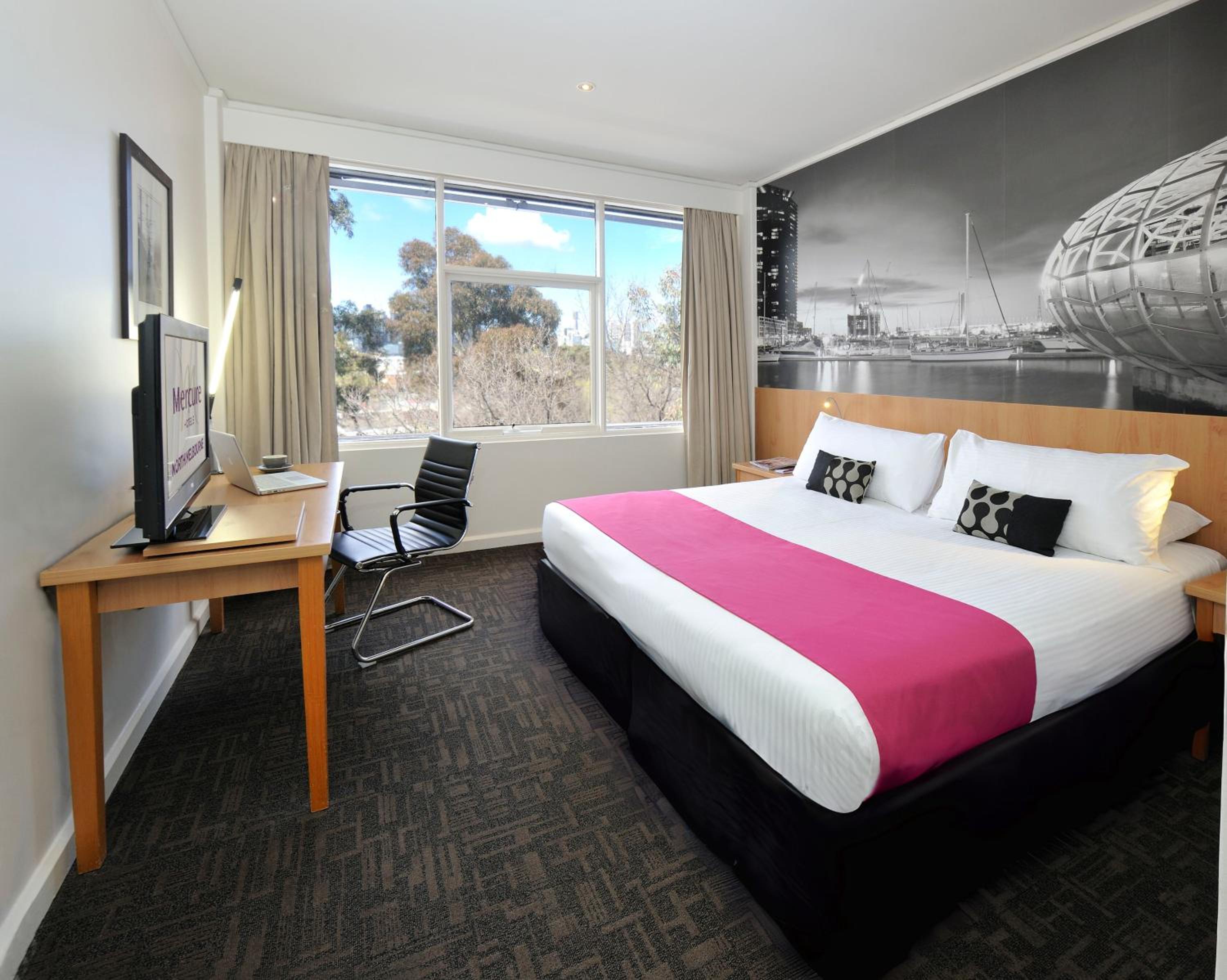 STANDARD, KING BED