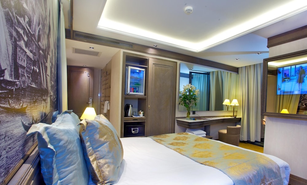 AHC Ayasofya Hotel (Special Class) 20/60