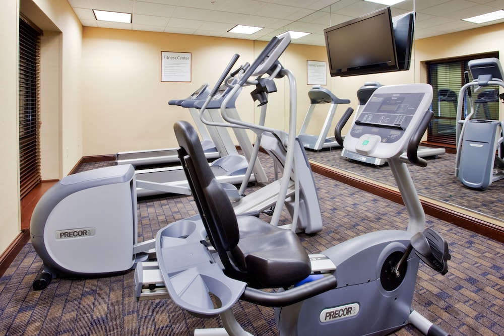 Holiday Inn Express Hotel And Suites Wilmington Newark 37/72