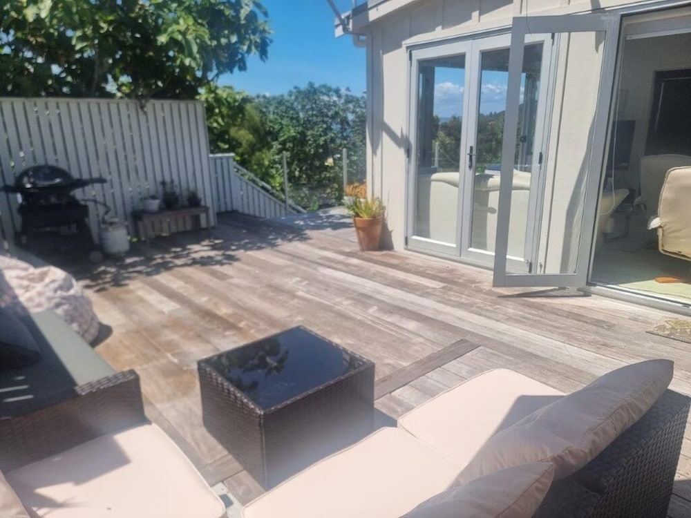 Tiri Cottage 17/19
