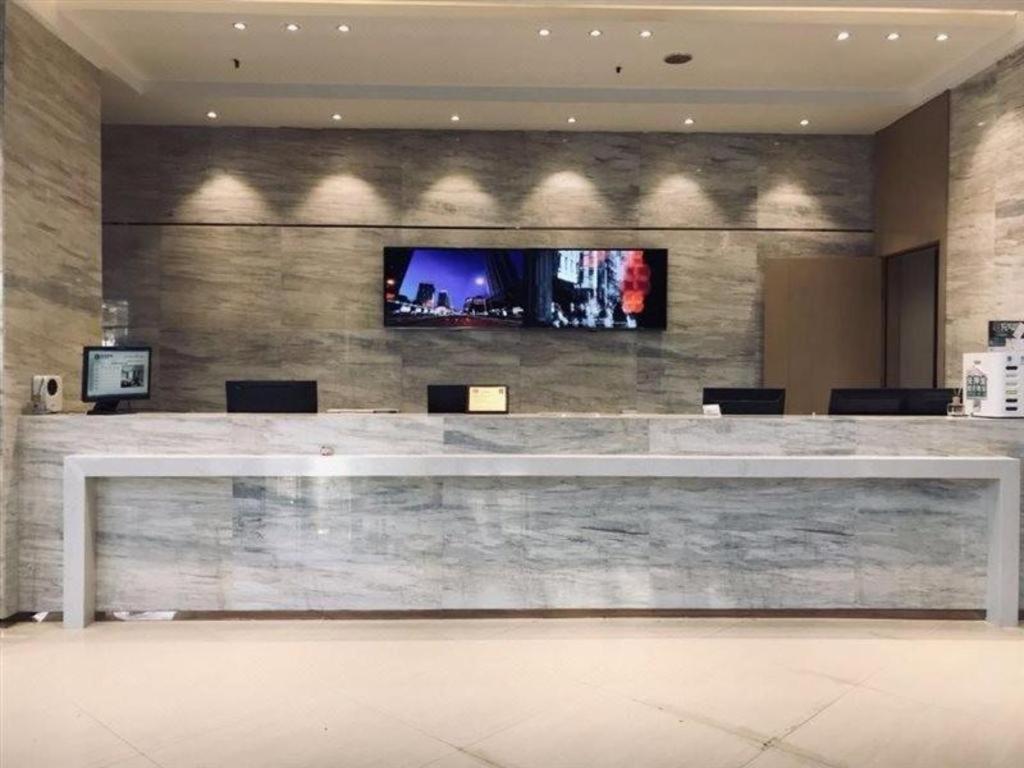 City Comfort Inn(Wuhan Caician Square Branch) 16/54