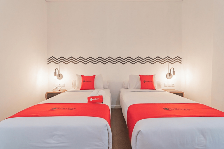 Reddoorz, Suite, Twin Beds, Smoking