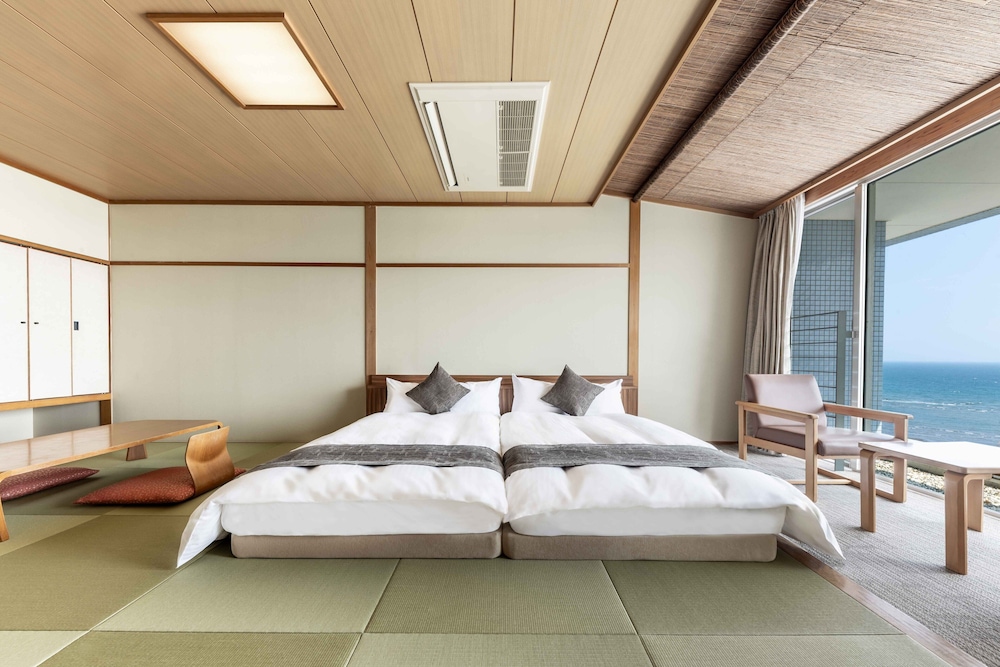 Japanese, Twin Beds, 3 Futon Beds, Tatami, South Wing