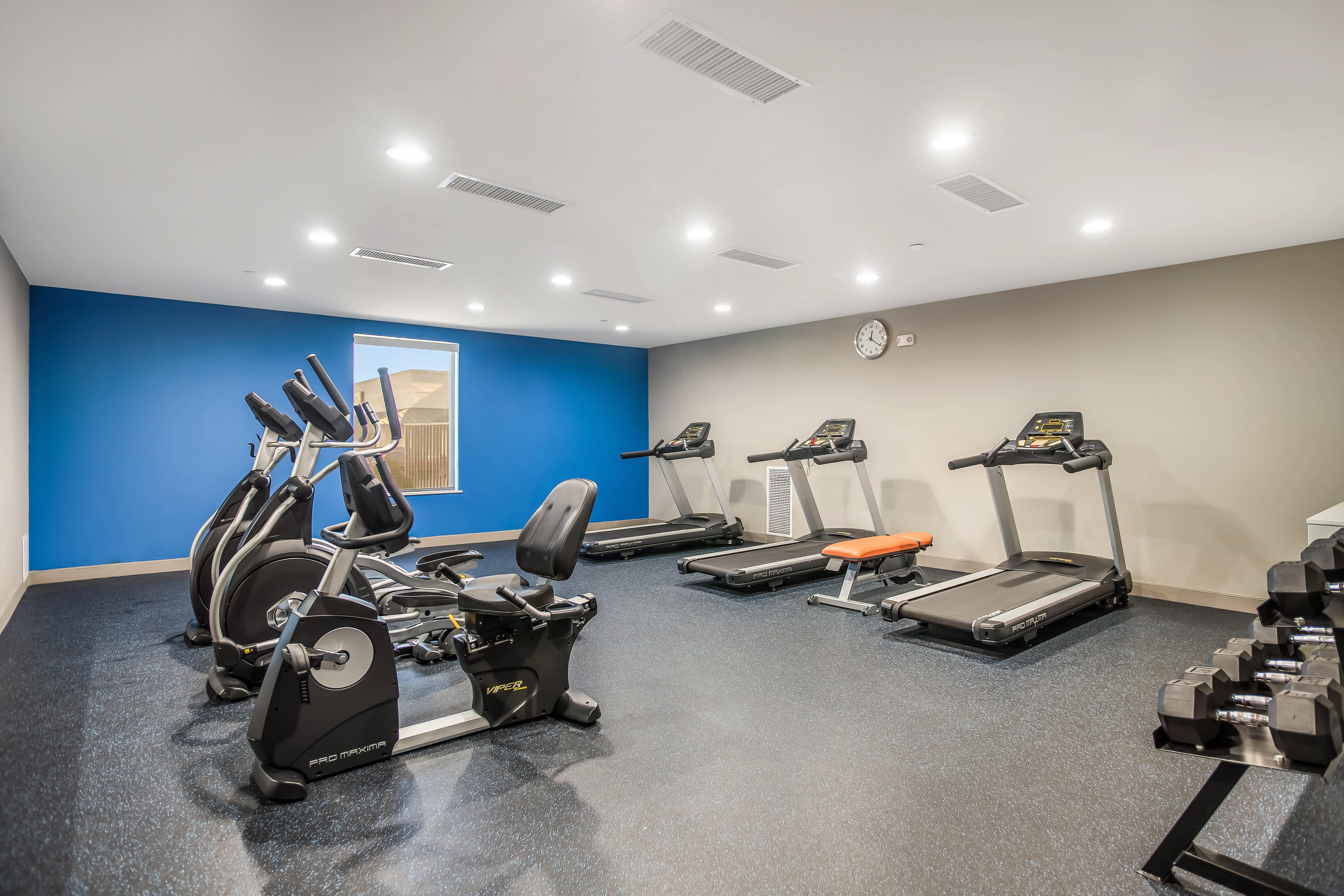 Holiday Inn Express Suites East Tulsa Catoosa 11/27