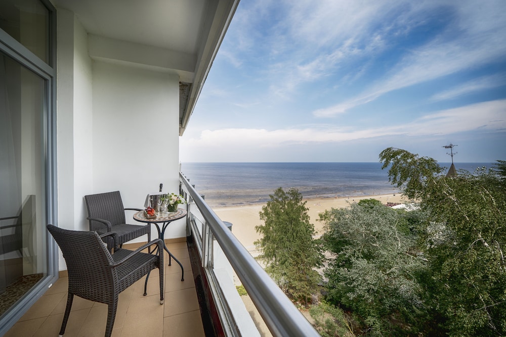 Baltic Beach Hotel and Spa 67/73