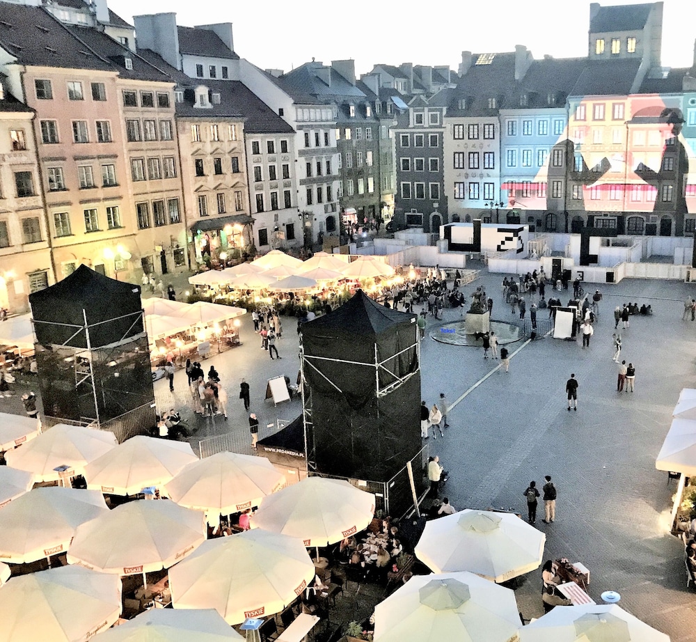 Luxury Apartments Mondrian Market Square 45/50