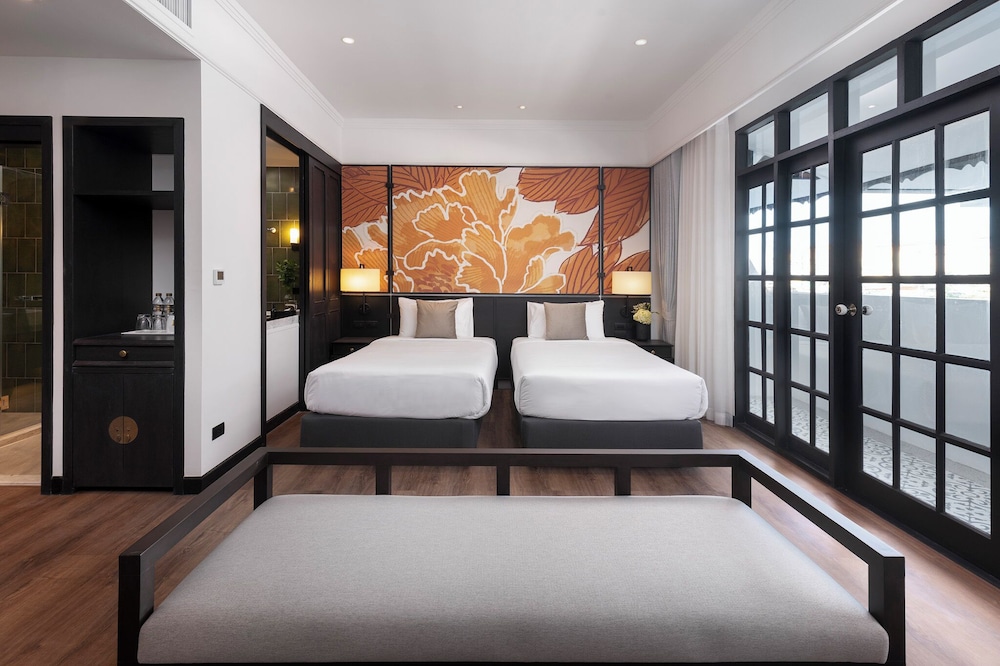 Indochina Hotel 17/50