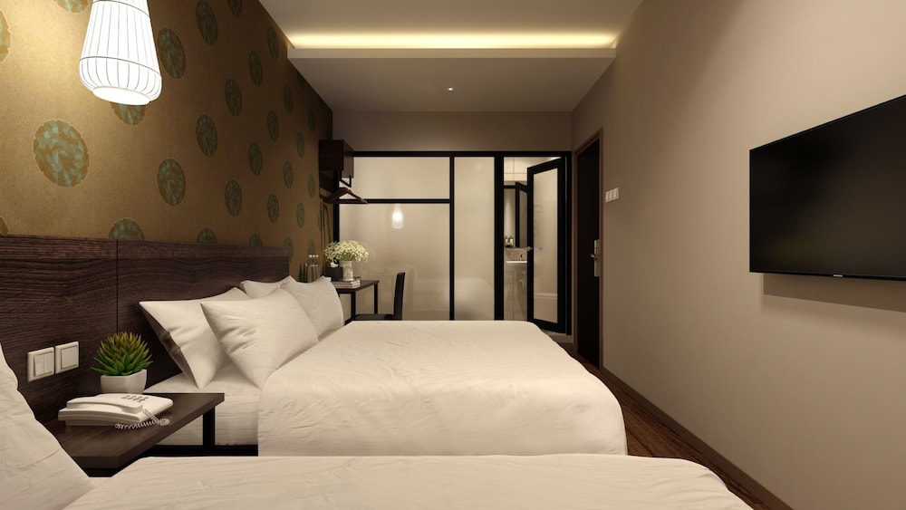 The Square Hotel 11/62