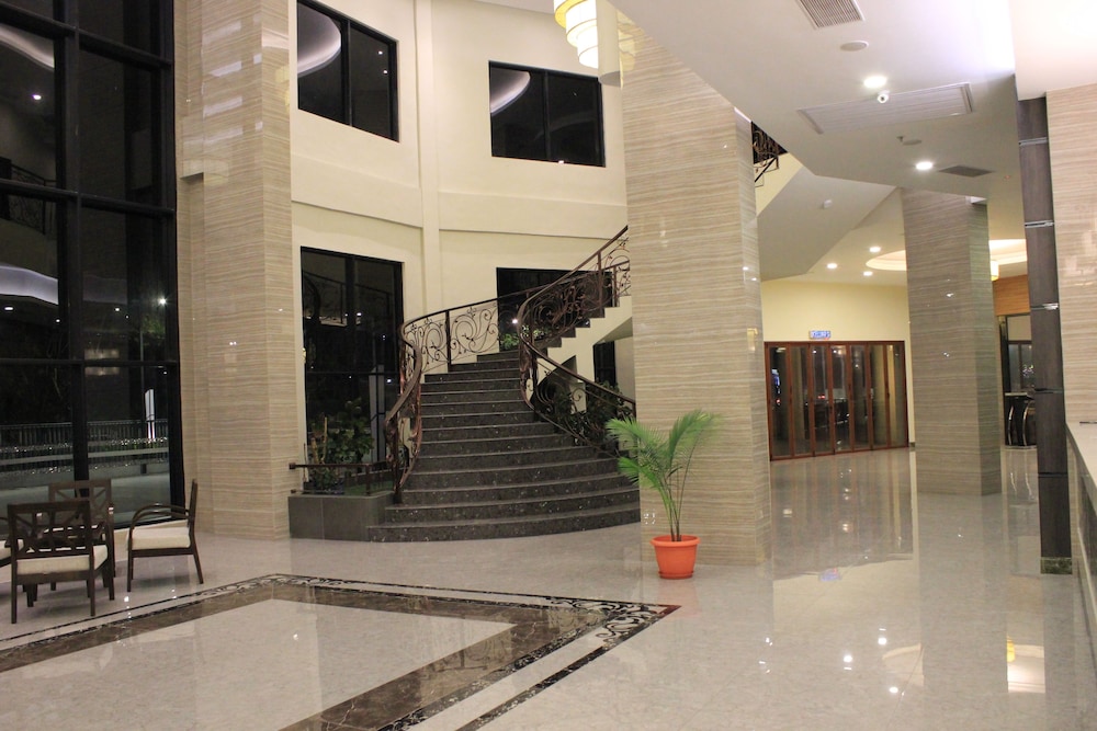 Livingston Hotel Sandakan 10/57