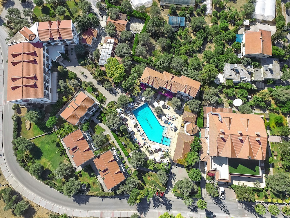 The Ship Inn Hotel Villas 44/50