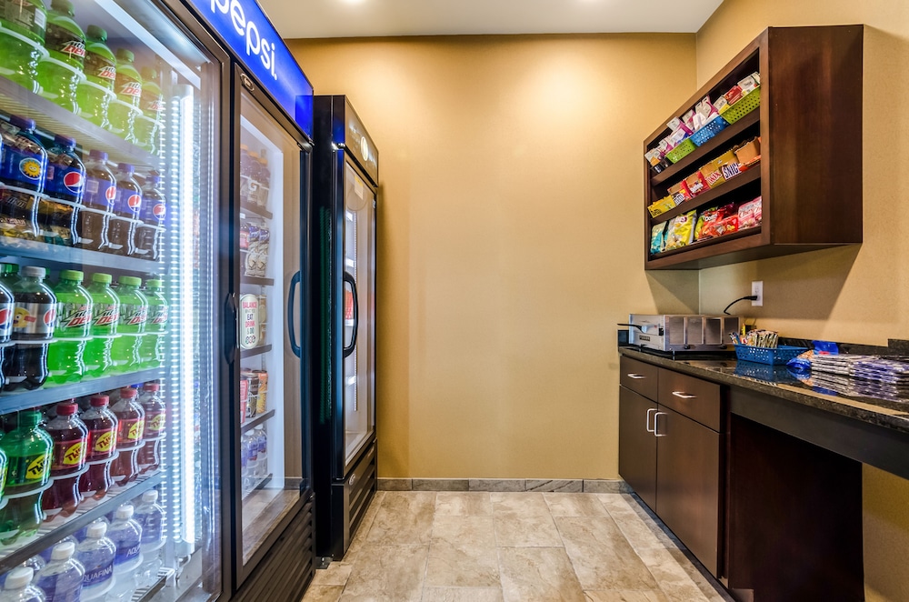 Cobblestone Inn & Suites - Vinton 10/50