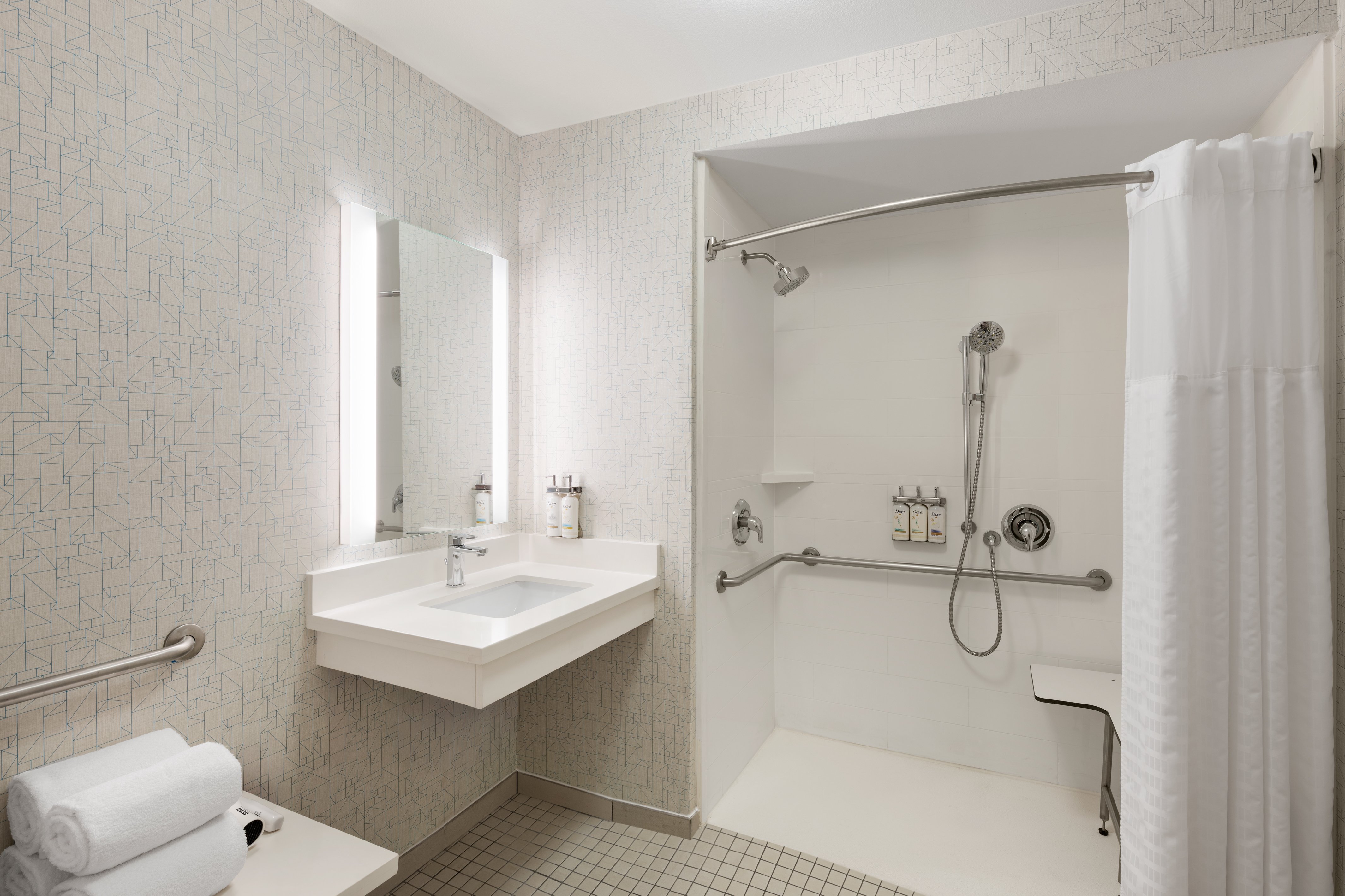 Holiday Inn Express San Diego-Sea World Area, an IHG Hotel 73/73