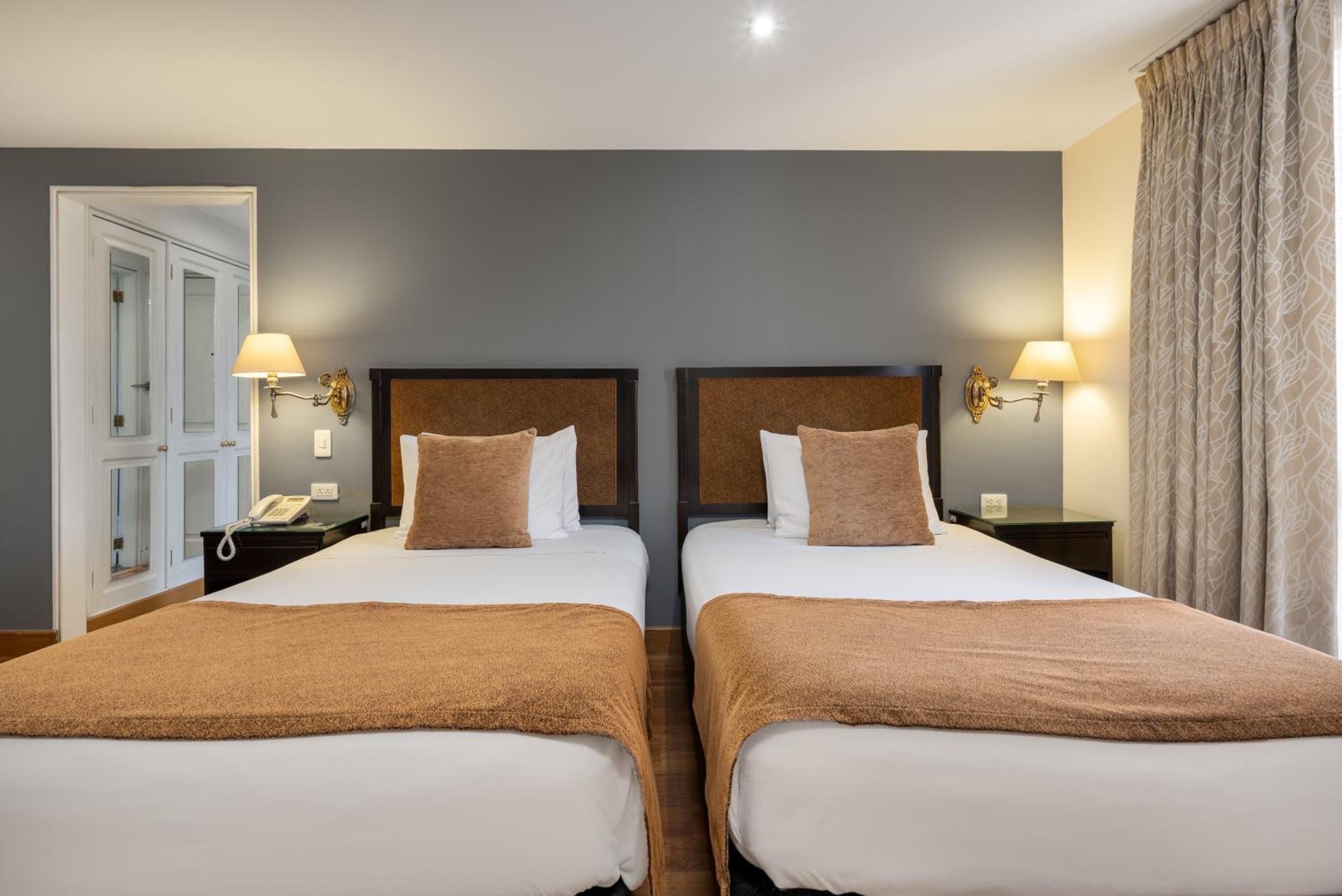 غرفة بسريرين منفصلين، Hotel Le Manoir Bogota 3/10