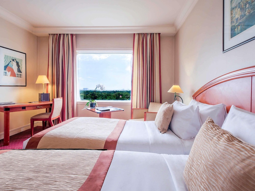 SUPERIOR, TWIN BEDS