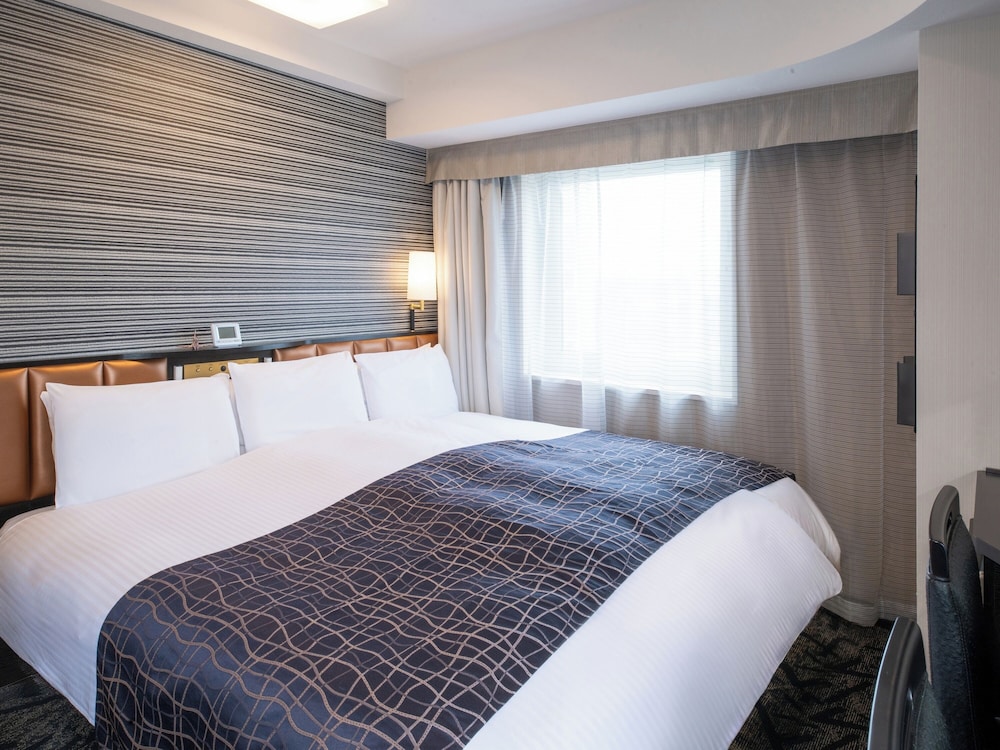 Standard, King Bed