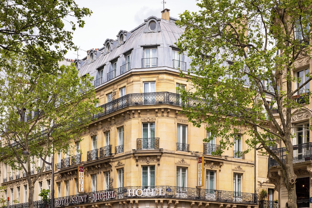 Hotel Royal Saint Michel in PARIS