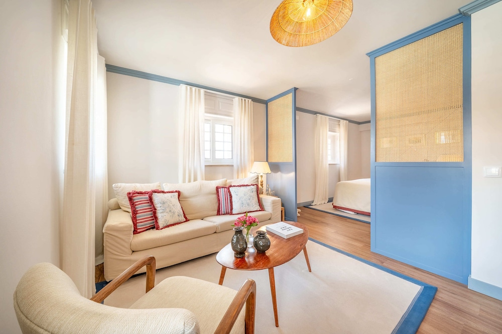 The Pergola Boutique Hotel 37/57