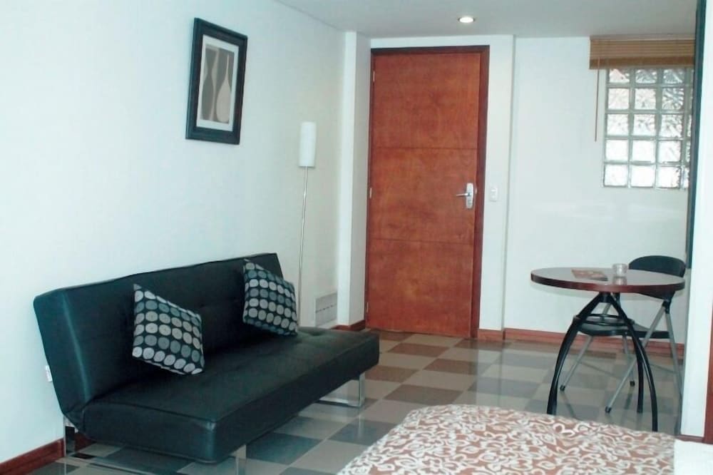 Ayenda 1043 Apartahotel Kafir 53/59