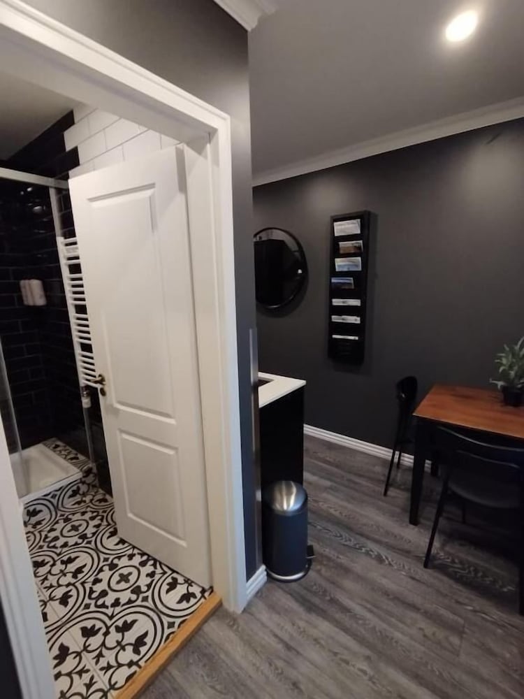 Vintage Apartment Hotel 29/50