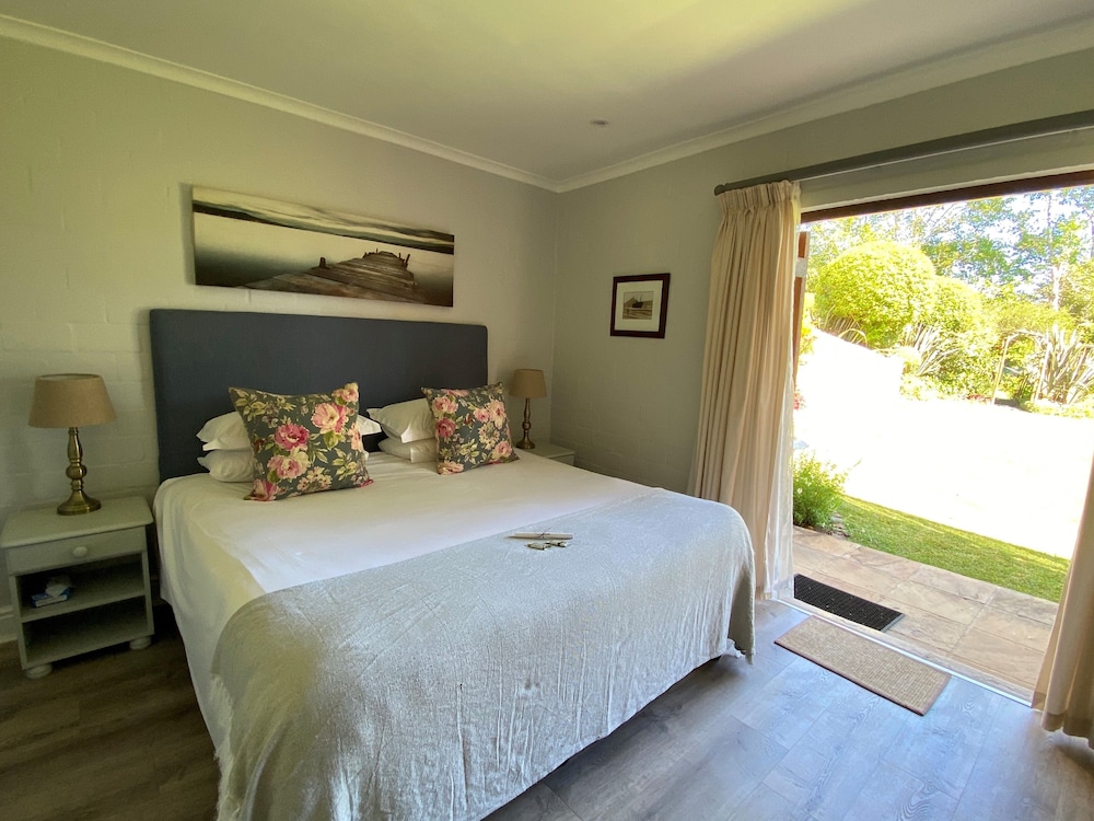 Summit Place Guesthouse 33/72