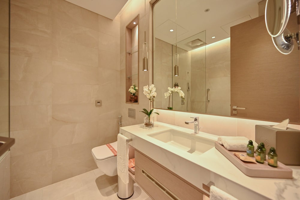 Onyx Rotana 58/61
